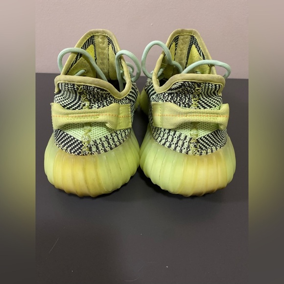 Men’s adidas Yeezy Boost 350 V2 Yeezreel Non-Reflective Kanye West Size 8.5 - Picture 9 of 14